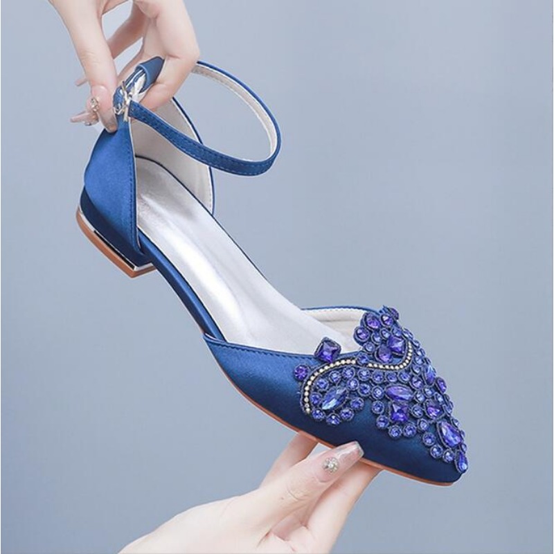 2 cm Düz Topuklu Sivri Burunlu - Sandals incelemesi ve fiyatı