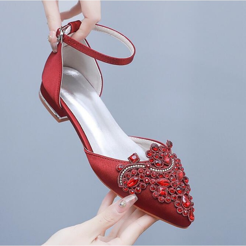 2 cm Düz Topuklu Sivri Burunlu - Sandals incelemesi ve fiyatı